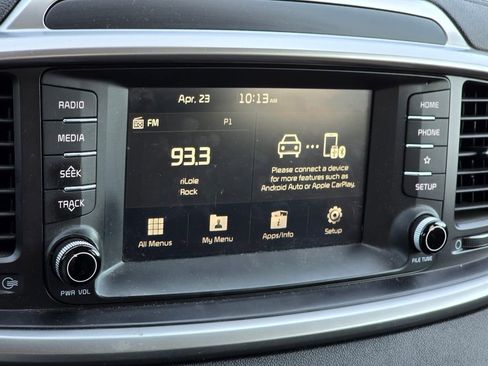 Used 2019 Kia Sorento L FWD image 19