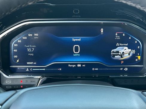 Used 2024 Chevrolet Silverado 1500 LT Trail Boss w/ Convenience Package II image 34