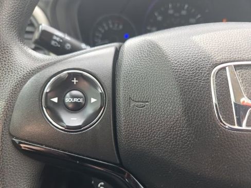 Used 2016 Honda HR-V LX image 15