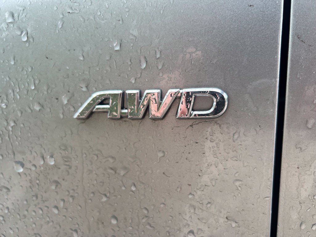 Used 2020 Toyota Sienna XLE AWD/4WD image 14