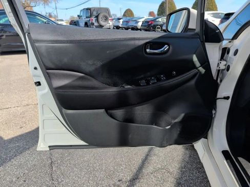 Used 2019 Nissan Leaf SV Plus w/ SV Plus Technology Package image 17