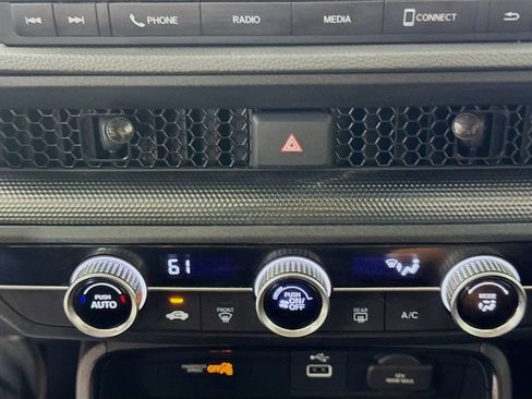 Used 2024 Honda CR-V LX image 17