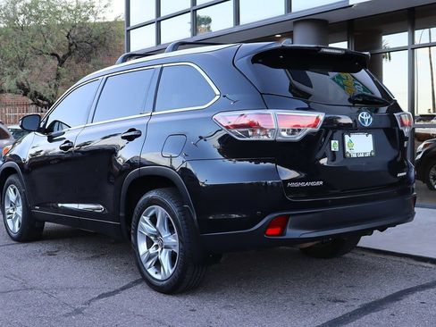 Used 2016 Toyota Highlander Limited Platinum AWD/4WD image 9