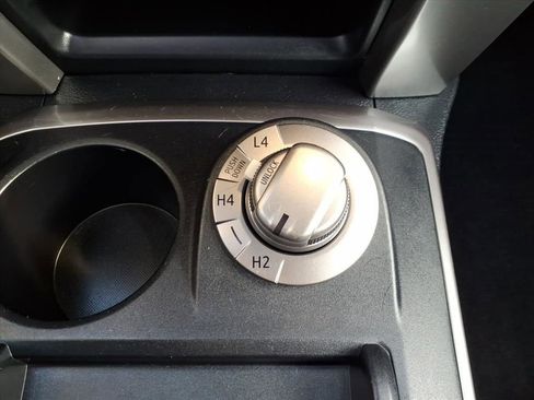 Used 2020 Toyota 4Runner SR5 Premium image 20