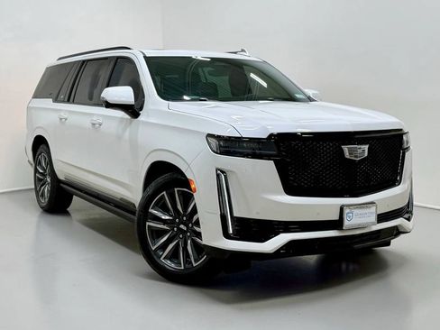 Used 2024 Cadillac Escalade ESV Sport w/ Touring Package AWD/4WD image 3