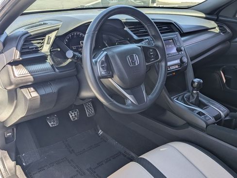 Used 2018 Honda Civic Sport image 10