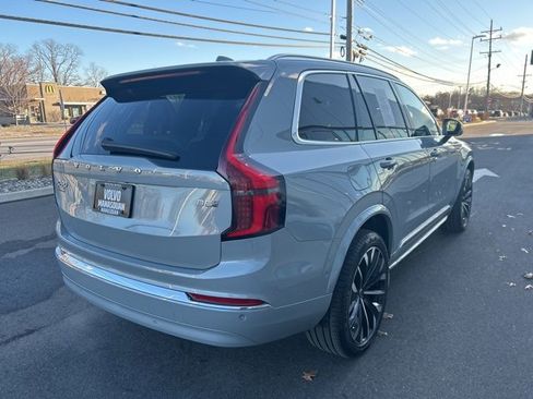 Used 2025 Volvo XC90 B5 Plus image 5