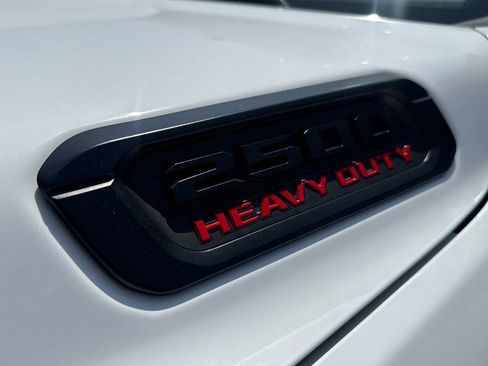 Used 2021 RAM 2500 Laramie w/ Night Edition AWD/4WD image 6