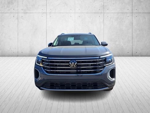 New 2026 Volkswagen Atlas SE image 2