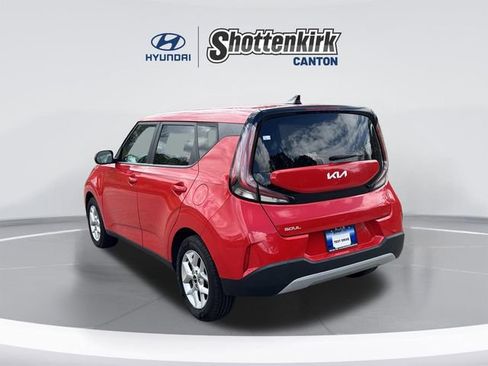 Used 2023 Kia Soul LX w/ Option Group 015 image 6