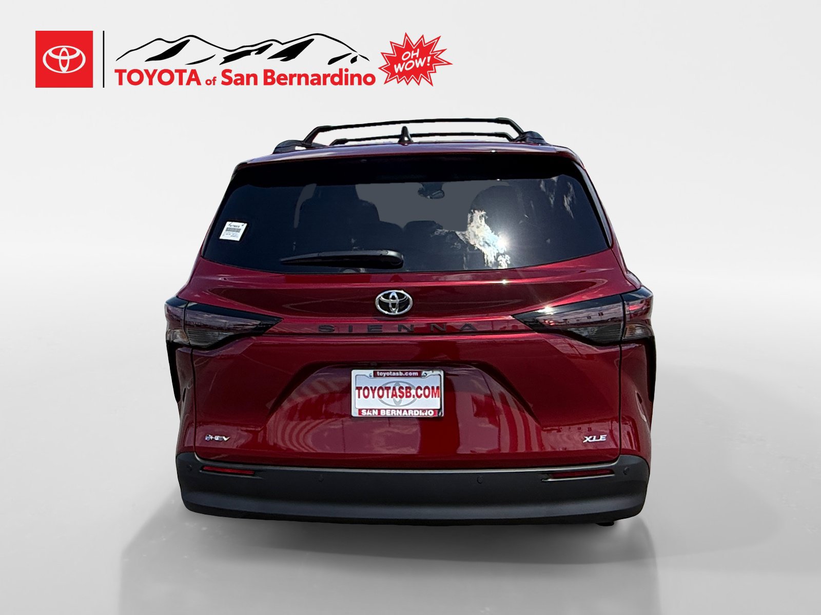 Certified 2026 Toyota Sienna XLE FWD image 4