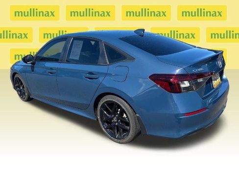 Used 2025 Honda Civic Sport image 6