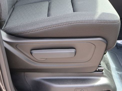 New 2026 RAM 1500 Big Horn AWD/4WD image 10