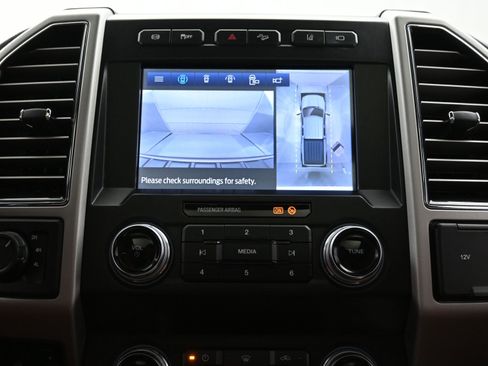 Used 2020 Ford F250 King Ranch w/ FX4 Off-Road Package image 30