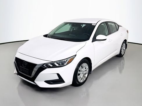Used 2021 Nissan Sentra S image 4