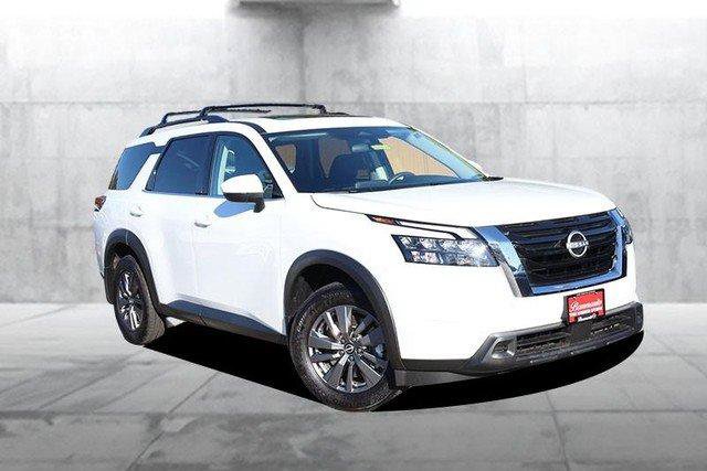 Certified 2025 Nissan Pathfinder SV w/ SV Premium Package FWD image 2