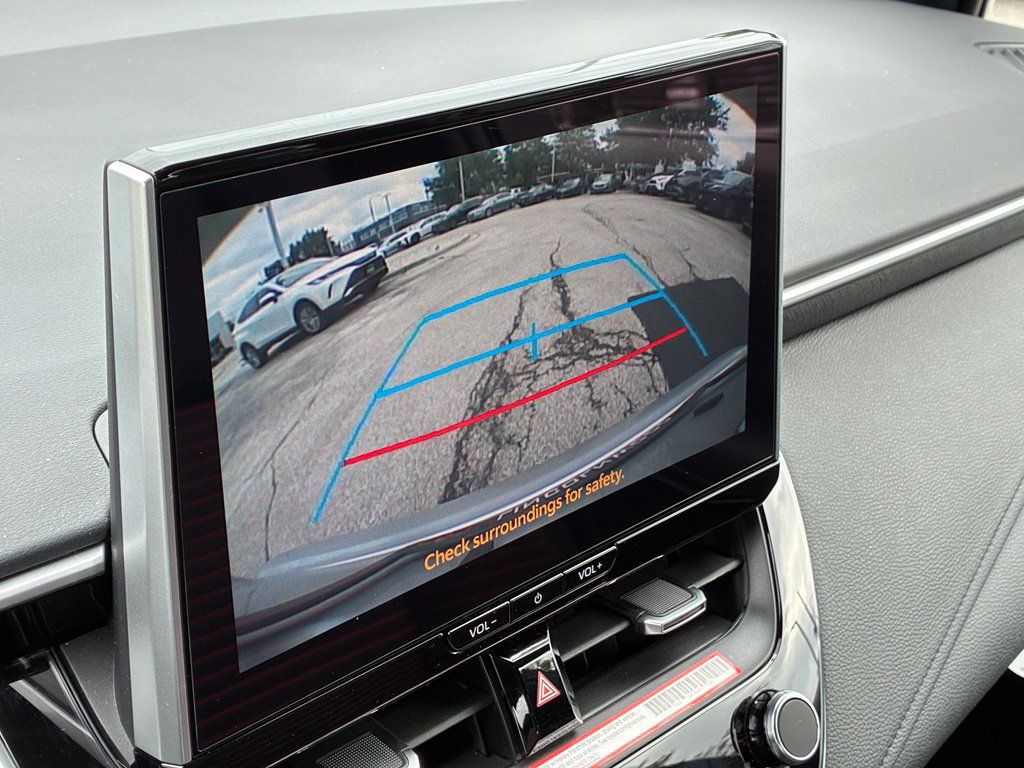 Used 2026 Toyota Corolla XSE FWD image 9