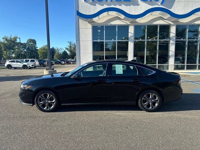 Certified 2023 Honda Accord EX image 5