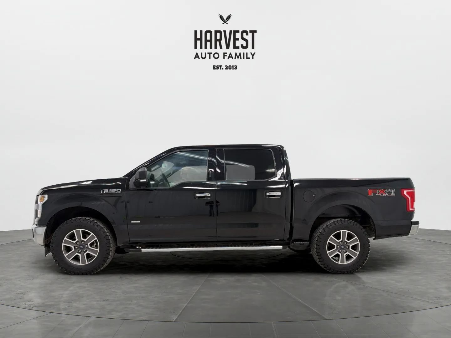 Used 2017 Ford F150 XLT w/ Equipment Group 302A Luxury AWD/4WD image 2