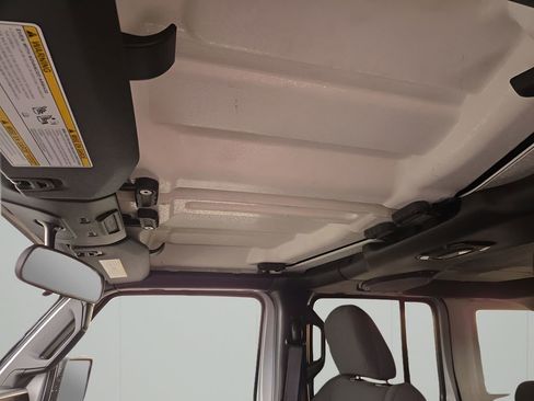 Used 2023 Jeep Wrangler Unlimited image 20