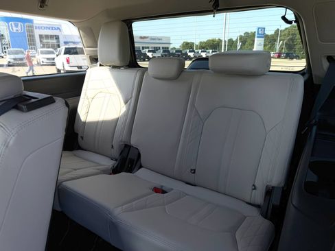 Used 2021 Ford Expedition Platinum RWD image 31