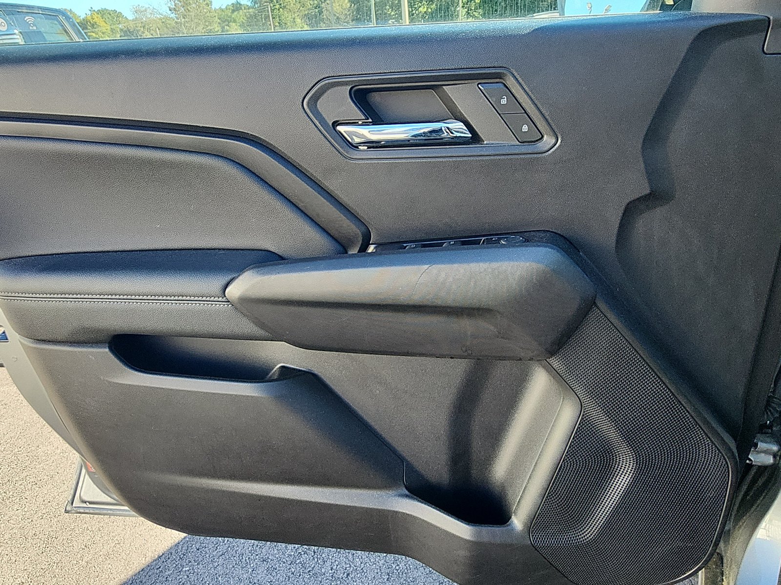 Used 2024 Chevrolet Colorado LT w/ LT Convenience Package III RWD image 15