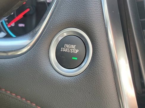 Used 2024 Chevrolet Traverse RS image 18