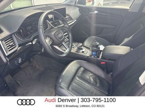 Used 2020 Audi Q5 Premium w/ Premium Plus Package AWD/4WD image 6