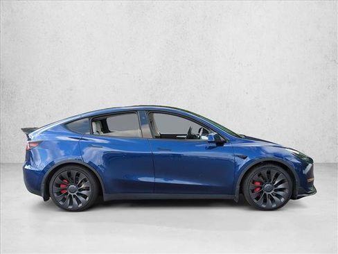 Used 2023 Tesla Model Y Performance image 4