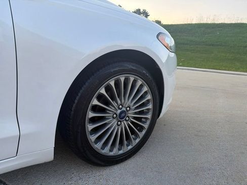 Used 2015 Ford Fusion Titanium FWD image 24