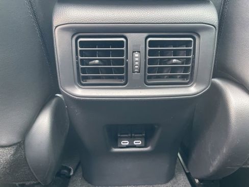 Used 2025 Toyota RAV4 XSE w/ Advanced Technology Package AWD/4WD image 39