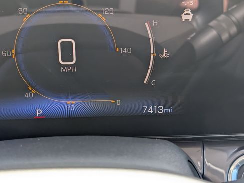 Used 2025 Chevrolet Trax ACTIV w/ Driver Confidence Package image 15