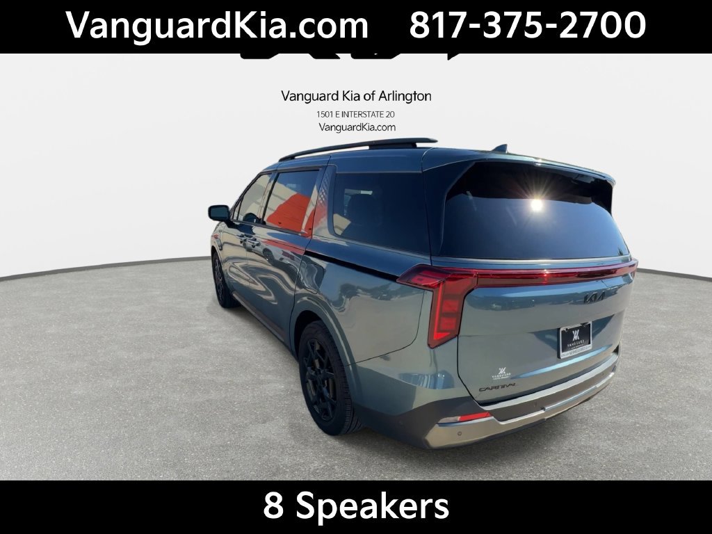 Used 2026 Kia Carnival SX w/ SX Dark Edition Package FWD image 8