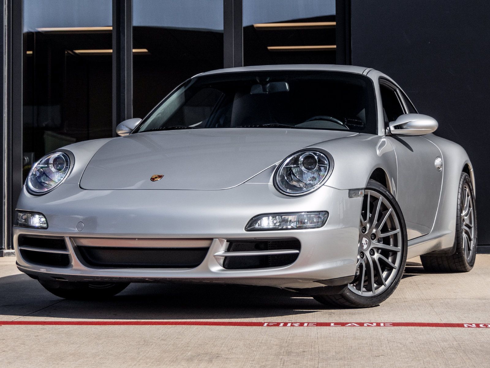 Used 2008 Porsche 911 Carrera RWD image 1
