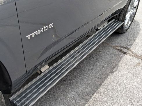 Used 2021 Chevrolet Tahoe High Country w/ Premium Package AWD/4WD image 9
