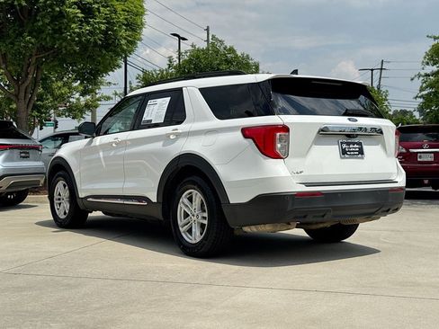 Used 2021 Ford Explorer XLT RWD image 6