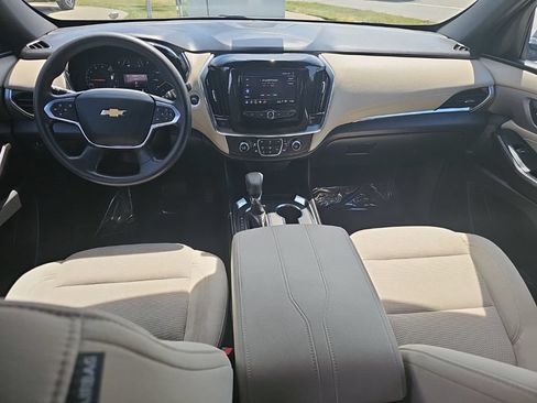 Used 2023 Chevrolet Traverse LS FWD image 18