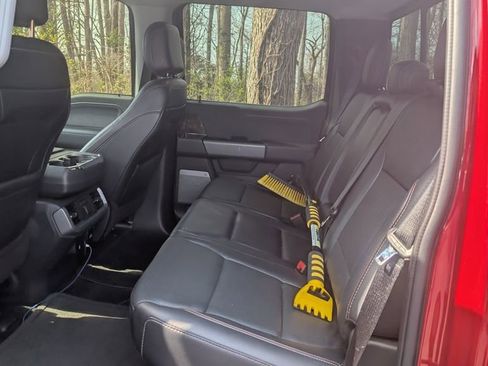 Used 2021 Ford F150 Lariat w/ Equipment Group 502A High image 4