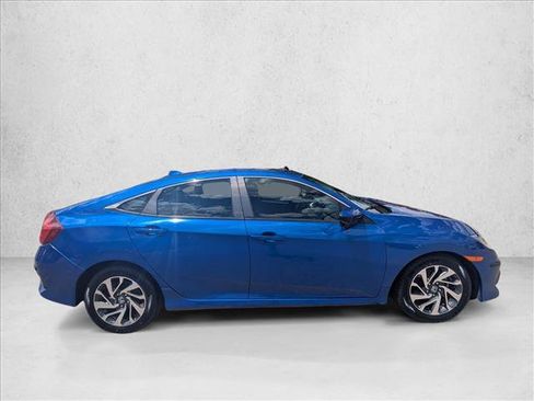 Used 2017 Honda Civic EX image 4