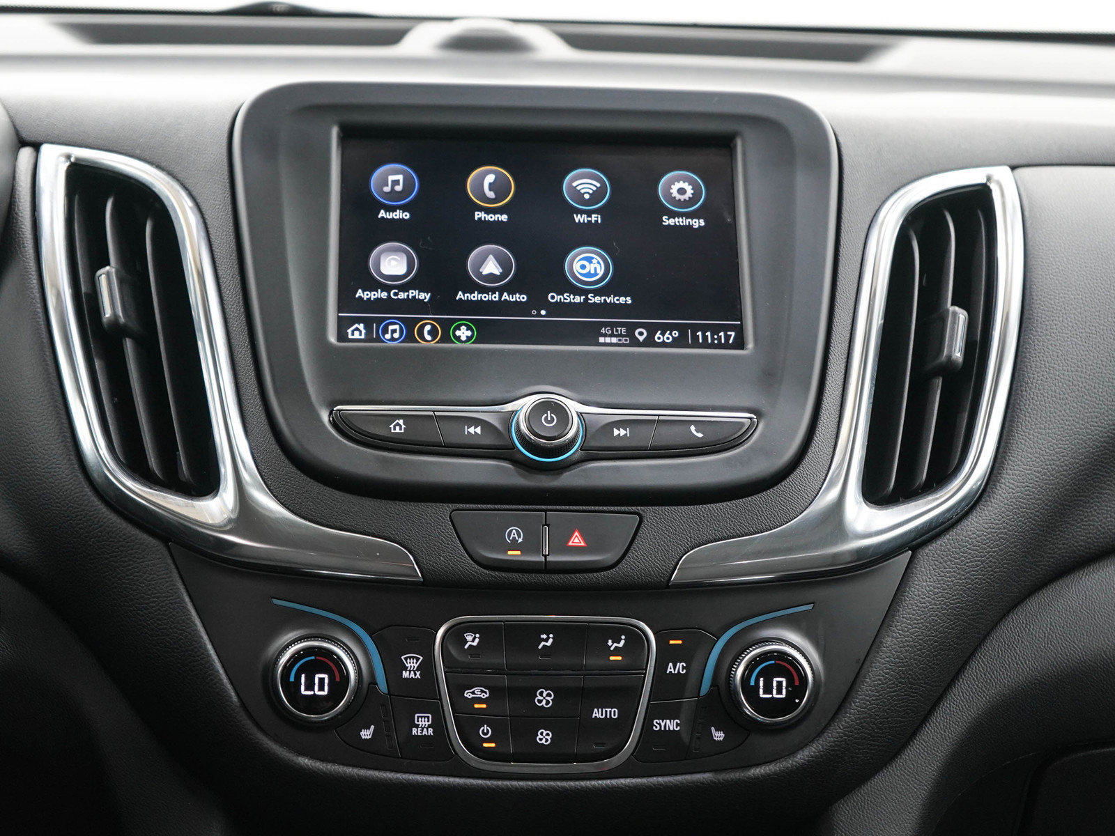 Used 2024 Chevrolet Equinox LT AWD/4WD image 18