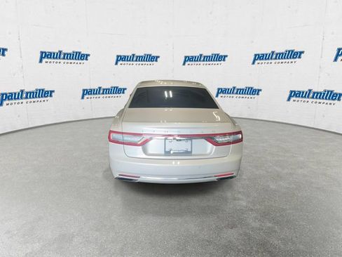 Used 2017 Lincoln Continental Select FWD image 9