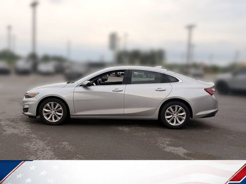 Used 2021 Chevrolet Malibu LT FWD image 8