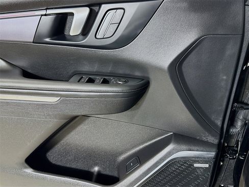 Certified 2025 Buick Enclave Sport Touring image 16