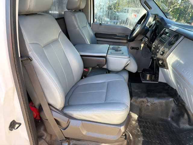 Used 2016 Ford F550 2WD Regular Cab Super Duty image 15