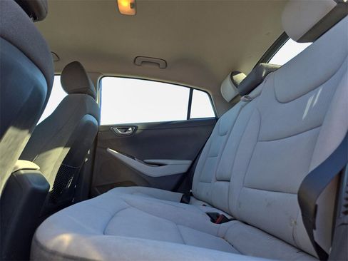 Used 2022 Hyundai Ioniq SE image 24
