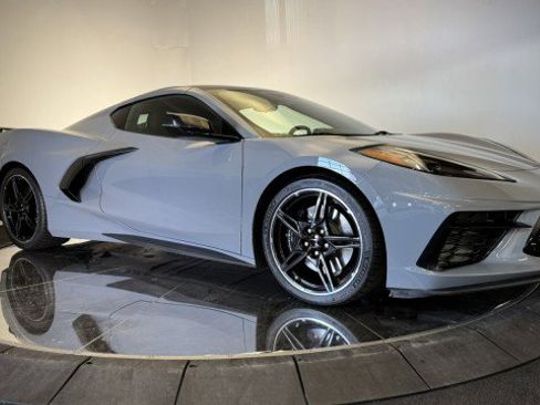 Used 2024 Chevrolet Corvette Stingray Premium Cpe w/ Z51 Performance Package RWD image 20