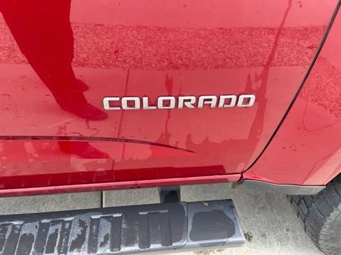 Used 2018 Chevrolet Colorado Z71 AWD/4WD image 18