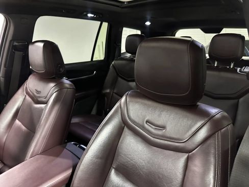 Used 2020 Cadillac XT6 Premium Luxury AWD/4WD image 19