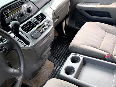 Used 2010 Honda Odyssey EX image 15