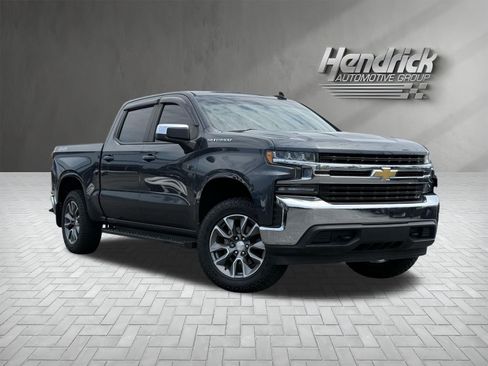 Used 2022 Chevrolet Silverado 1500 LT AWD/4WD image 2